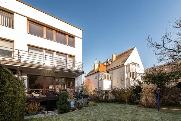 Exteriér – pohled ze zahrady